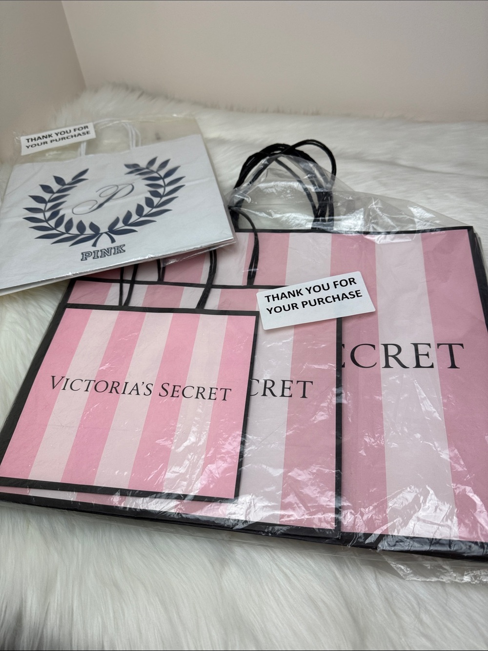 (8) Victoria’s Secret & PINK gift bags shopping bags - Picture 13 of 13